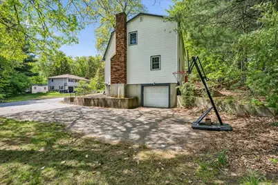 90 Comet, Methuen, MA 01811 - Photo 33