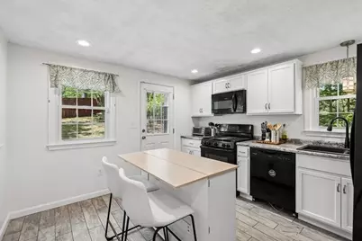 90 Comet, Methuen, MA 01811 - Photo 11