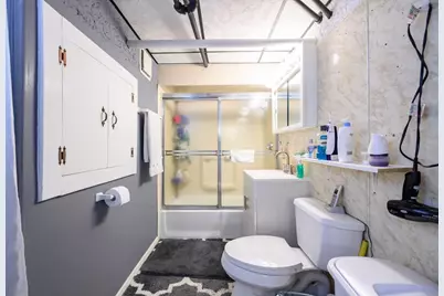 463 E 6th St, Boston, MA 02127 - Photo 19