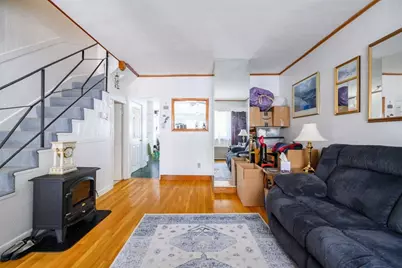 463 E 6th St, Boston, MA 02127 - Photo 5