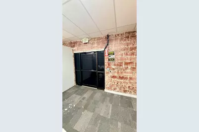 491 Essex St, Lawrence, MA 01840 - Photo 17