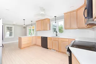 130 Pleasant St, Northborough, MA 01532 - Photo 7