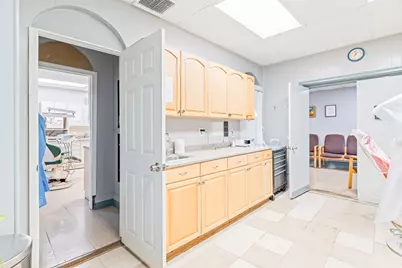 166 Columbia Rd, Boston, MA 02121 - Photo 9
