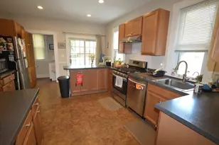 35-37 Thorndike St, Beverly, MA 01915 - Photo 3