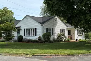 51 John St, East Longmeadow, MA 01028 - Photo 3