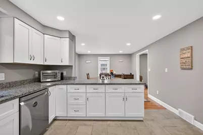 25 Margate Rd, North Andover, MA 01845 - Photo 17