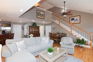 216 Reservoir St, Holden, MA 01520 - Photo 7