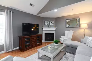 216 Reservoir St, Holden, MA 01520 - Photo 5
