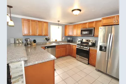 36 Bittersweet Blvd, Worcester, MA 01607 - Photo 5