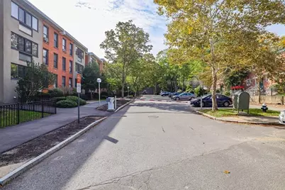 32 Juniper St #98, Brookline, MA 02445 - Photo 17