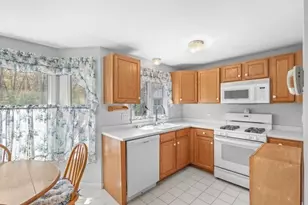 38 Country Side Rd, Bellingham, MA 02019 - Photo 11