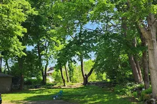 22 Robinson St, Webster, MA 01570 - Photo 5
