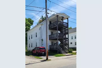 22 Robinson St, Webster, MA 01570 - Photo 3