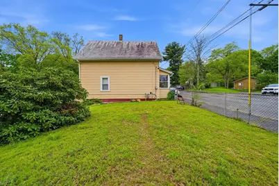 107 Townsend, Fitchburg, MA 01420 - Photo 27