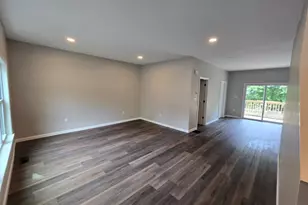 13 Prospect St, Templeton, MA 01133 - Photo 7