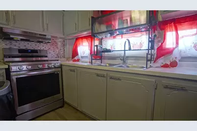 93 Grochmal Ave #126, Springfield, MA 01151 - Photo 25