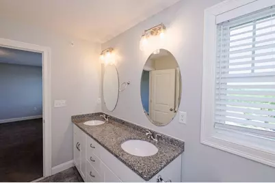 1204 Hazelwood Way #1204, Clinton, MA 01510 - Photo 17