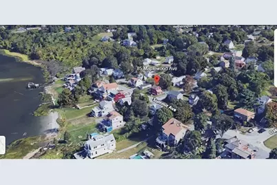 85 Maplewood Ave, Swansea, MA 02777 - Photo 11