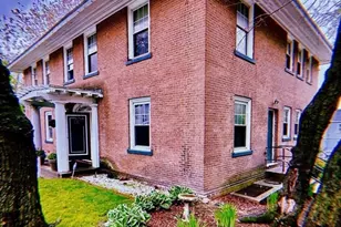 54 Ridgewood Pl, Springfield, MA 01103 - Photo 9