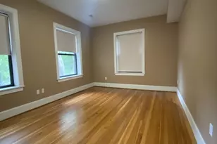 1592 Beacon St, Brookline, MA 02445 - Photo 7
