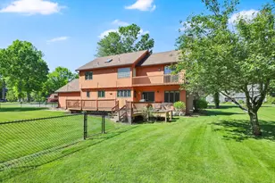 38 Evergreen Dr, East Longmeadow, MA 01028 - Photo 9