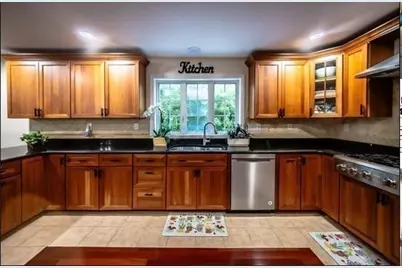 25 Morningside Dr, Haverhill, MA 01832 - Photo 3