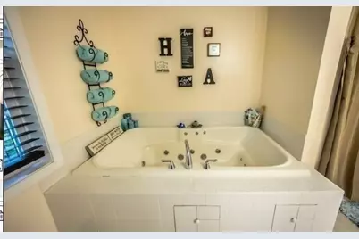 25 Morningside Dr, Haverhill, MA 01832 - Photo 13