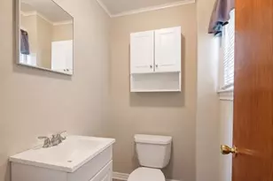 15 Perley St, Lynn, MA 01905 - Photo 9