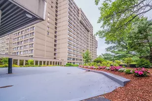 250 Hammond Pond Parkway, Newton, MA 02467 - Photo 31