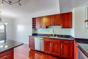 250 Hammond Pond Parkway, Newton, MA 02467 - Photo 7