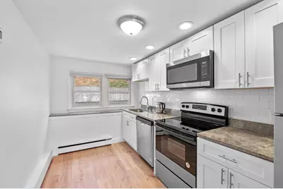 121 Cambridge Rd #2, Woburn, MA 01801 - Photo 9