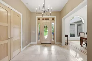 33 Labrie Ln, Holyoke, MA 01040 - Photo 5