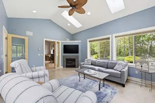 33 Labrie Ln, Holyoke, MA 01040 - Photo 19