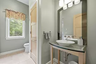 33 Labrie Ln, Holyoke, MA 01040 - Photo 27