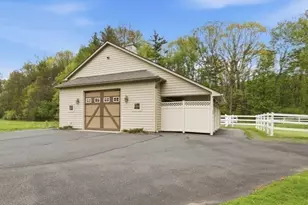 33 Labrie Ln, Holyoke, MA 01040 - Photo 39