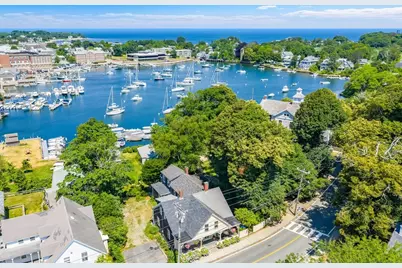 14 School St, Falmouth, MA 02543 - Photo 3