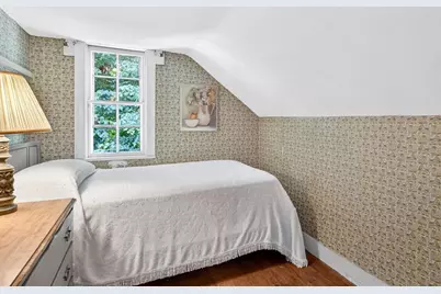 14 School St, Falmouth, MA 02543 - Photo 27
