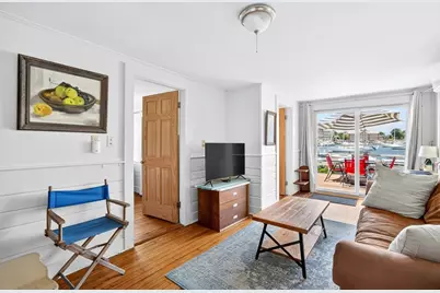 14 School St, Falmouth, MA 02543 - Photo 33