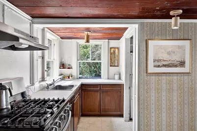 14 School St, Falmouth, MA 02543 - Photo 21