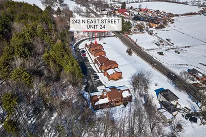 242 N East St. #24, Amherst, MA 01002 - Photo 23