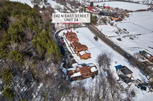 242 N East St, Amherst, MA 01002 - Photo 23
