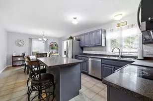 189 Seymour Ave, Springfield, MA 01109 - Photo 13