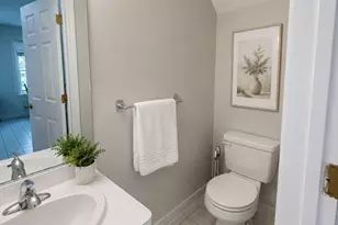 5 Davis Ave, Brookline, MA 02445 - Photo 5