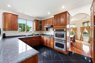 125 Lenny's Way, West Springfield, MA 01089 - Photo 5