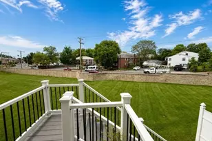 1975 Middlesex St, Lowell, MA 01851 - Photo 9