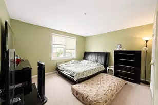 1975 Middlesex St, Lowell, MA 01851 - Photo 11