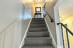 70 Austin St, Lowell, MA 01854 - Photo 11