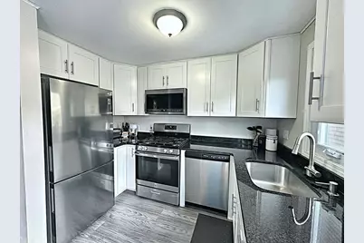 70 Austin St #27, Lowell, MA 01854 - Photo 7