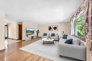 19 Williston Dr, Longmeadow, MA 01106 - Photo 3