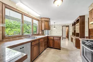 19 Williston Dr, Longmeadow, MA 01106 - Photo 13